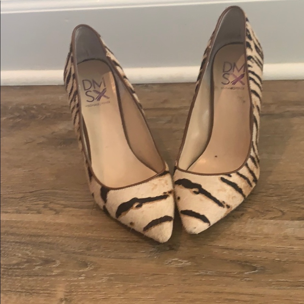 Pumps - Picture 3 of 3